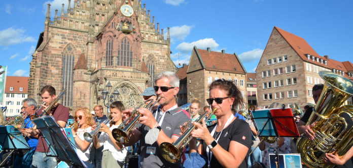 3.000 Bläserinnen und Bläser aus den 900 bayerischen Posaunenchören kamen in Nürnberg zum Evangelischen Landesposaunenchortag zusammen.