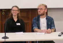 „Lieber obdachlos als hoffnungslos“ Sie gaben unter anderem Impulse beim Fachtag zur Obdachlosigkeit in ländlichen Regionen: Holger Nießlein (Sozialreferent der Stadt Ansbach), Karola Kreutner (Leiterin Wohnungslosenhilfe des Diakonisches Werkes Ansbach), Markus Schlötterer (Wohnungsnothilfe der Stadt Ansbach) sowie Roland Pfaffelhuber (Leiter der Rothenburger Dienststelle für Öffentliche Sicherheit und Ordnung sowie Soziales). Foto: Borée